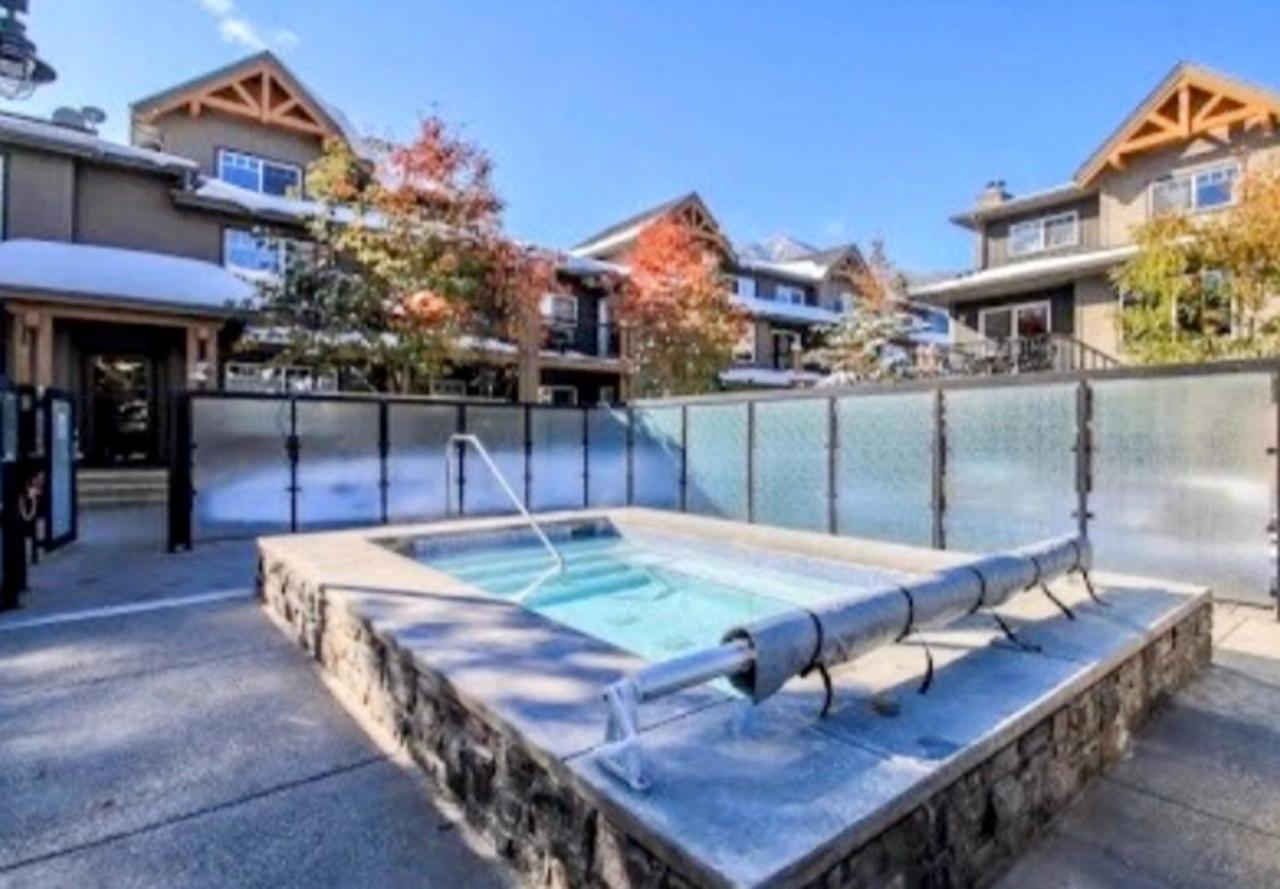 Copperstone Resort - Mountain View 2 Bedroom Condo Canmore Kültér fotó