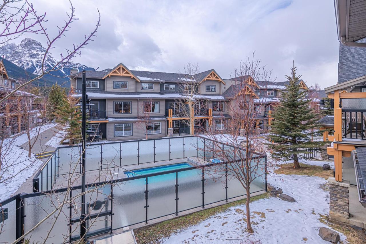 Copperstone Resort - Mountain View 2 Bedroom Condo Canmore Kültér fotó