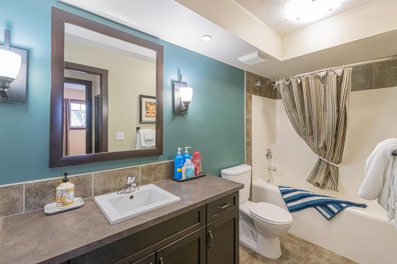 Copperstone Resort - Mountain View 2 Bedroom Condo Canmore Kültér fotó
