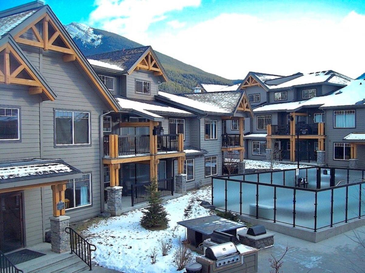 Copperstone Resort - Mountain View 2 Bedroom Condo Canmore Kültér fotó