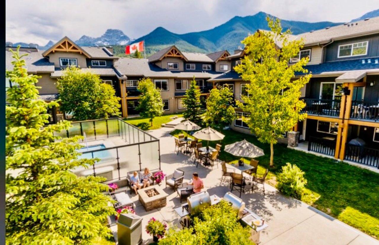 Copperstone Resort - Mountain View 2 Bedroom Condo Canmore Kültér fotó