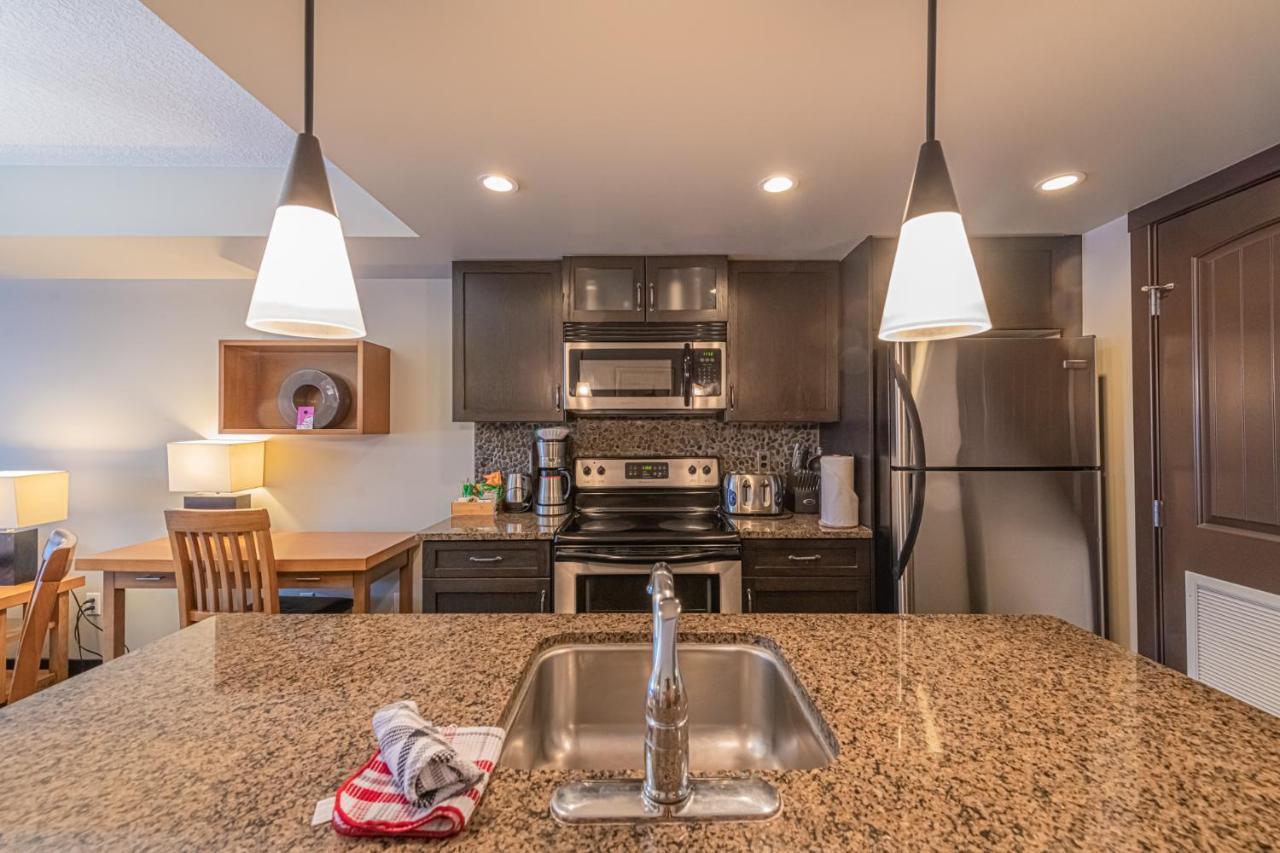 Copperstone Resort - Mountain View 2 Bedroom Condo Canmore Kültér fotó